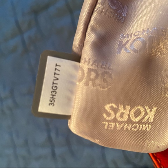 SALE! Michael Kors Jet Set large Travel Tote - Mandarin Leather - Picture 14 of 14